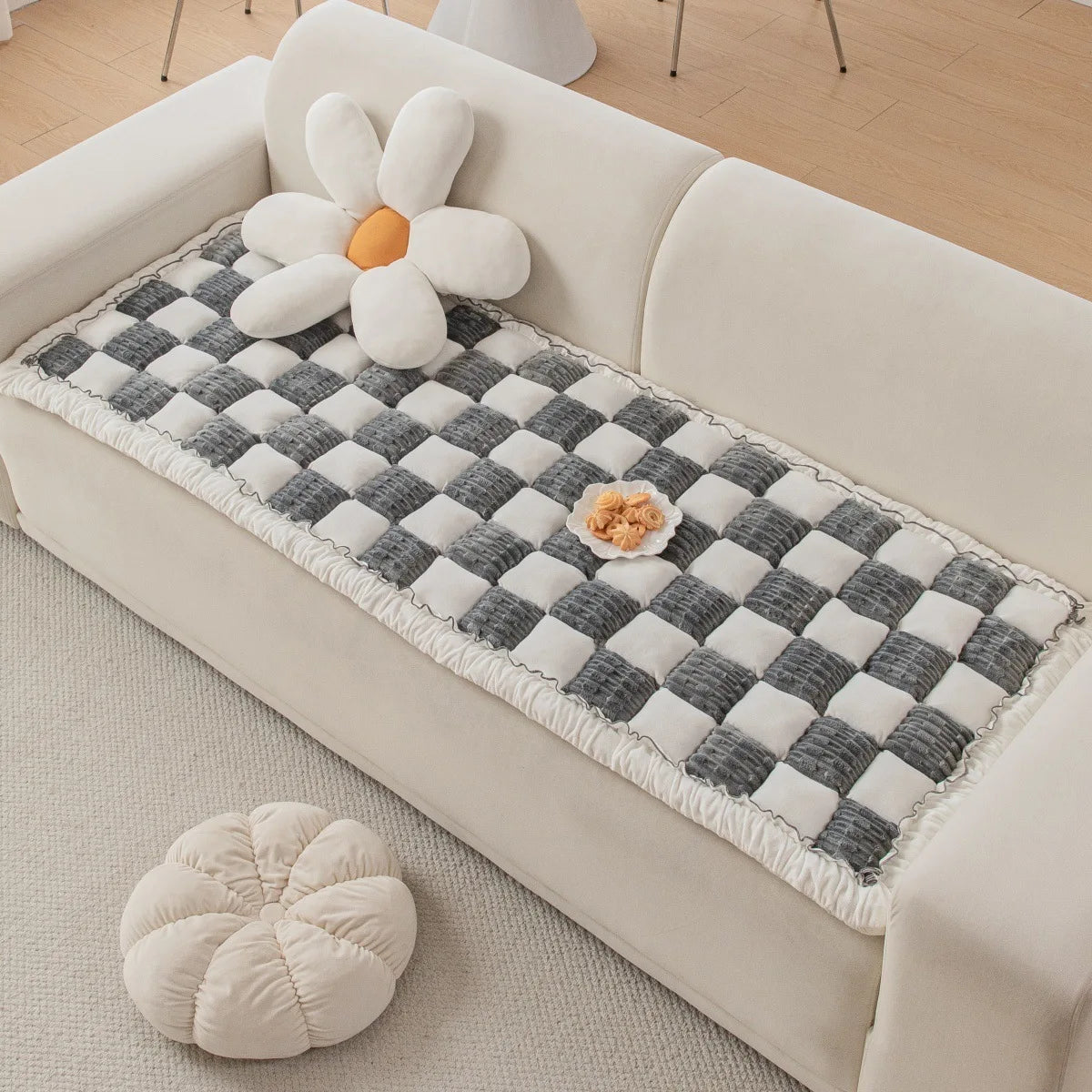 CozyQuilt Flannel Cushion